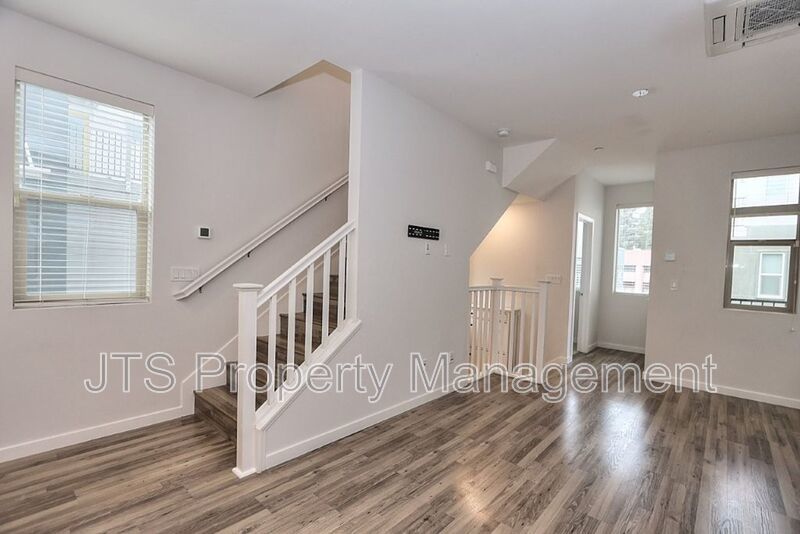 Beautiful Townhome Style Property for Rent! property image