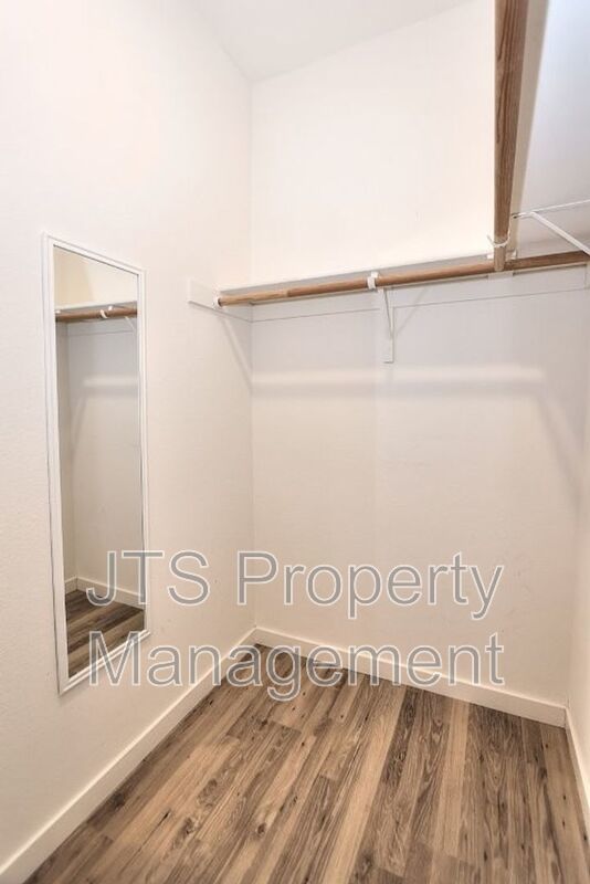 Beautiful Townhome Style Property for Rent! property image
