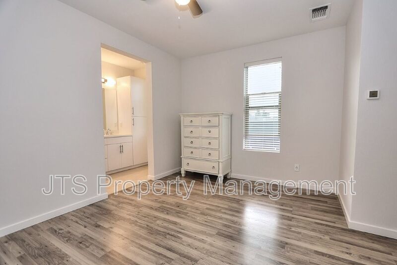 Beautiful Townhome Style Property for Rent! property image