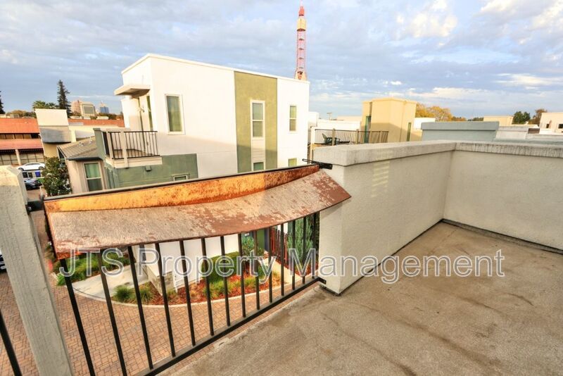 Beautiful Townhome Style Property for Rent! property image