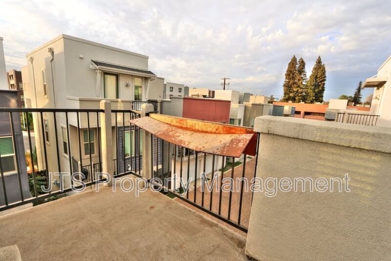 Beautiful Townhome Style Property for Rent! property image