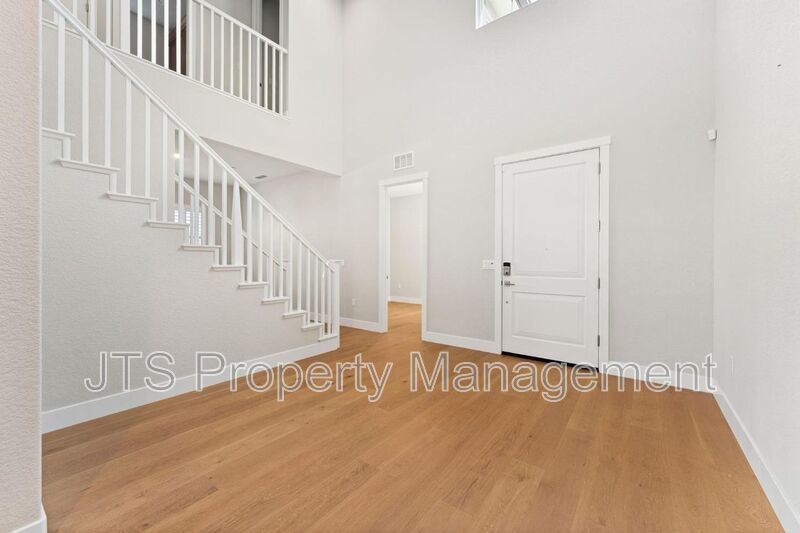 Incredible custom Folsom Home for rent! property image