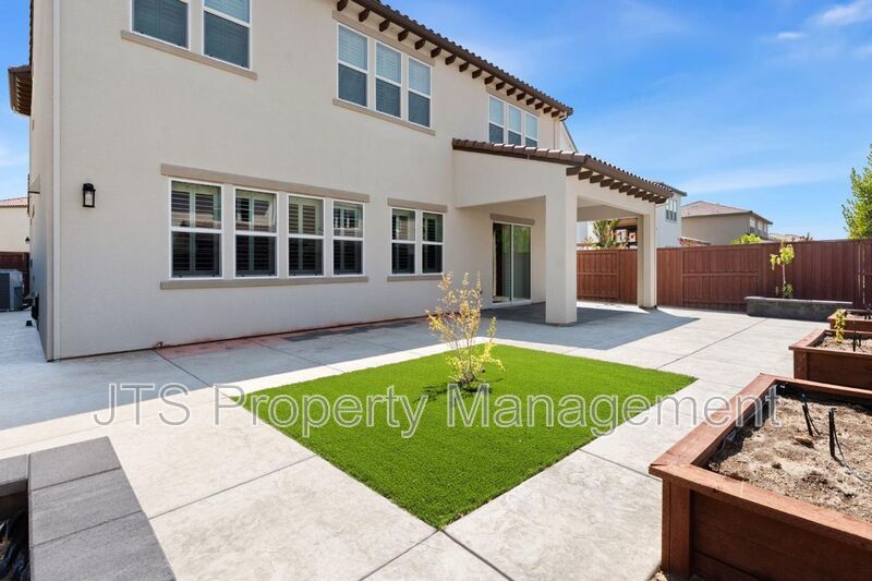 Incredible custom Folsom Home for rent! property image