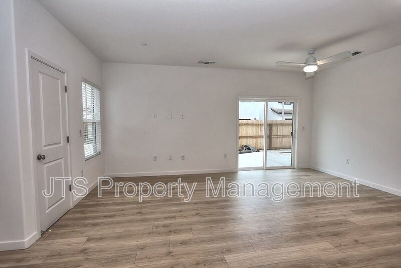 Incredible brand new Solar Home in Anatolia for rent! property image