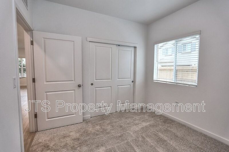 Incredible brand new Solar Home in Anatolia for rent! property image