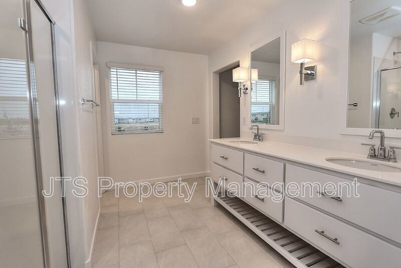 Incredible brand new Solar Home in Anatolia for rent! property image