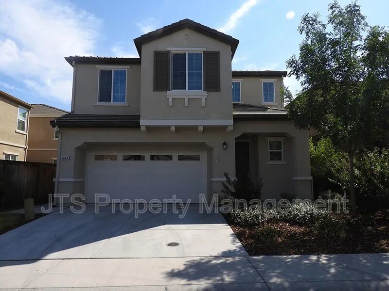 Beautiful West Roseville Home in Gated Community for Rent! property image