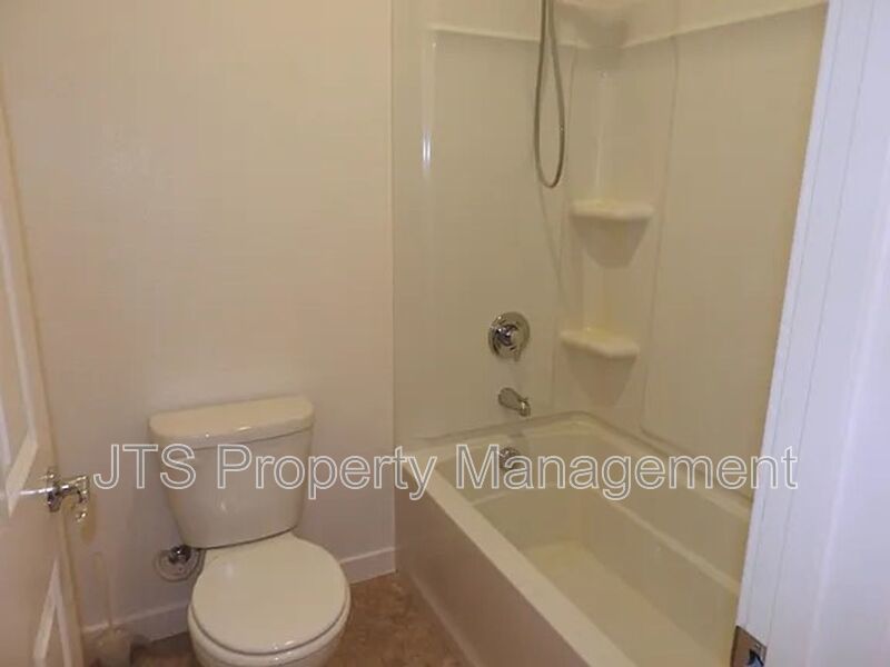 Beautiful West Roseville Home in Gated Community for Rent! property image