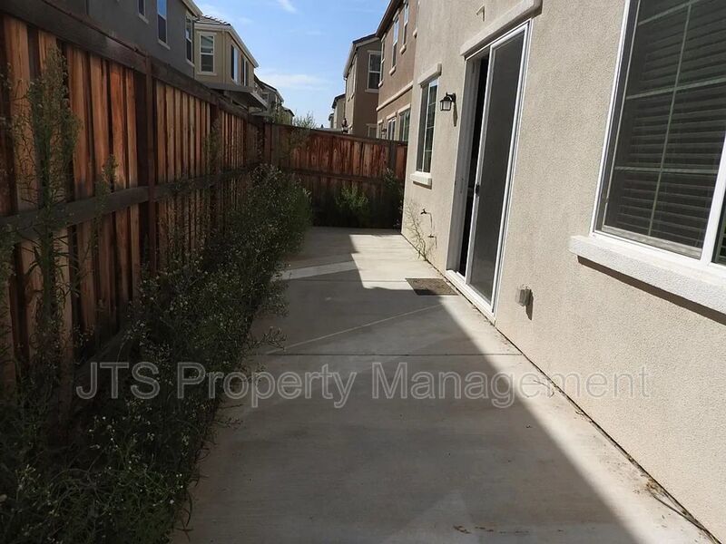 Beautiful West Roseville Home in Gated Community for Rent! property image