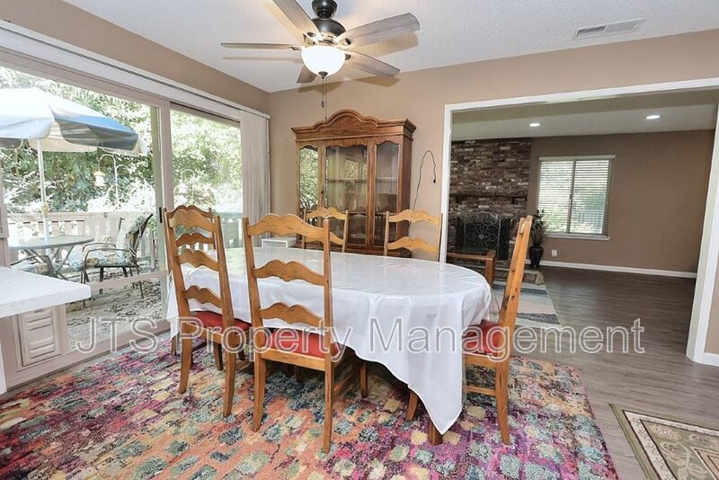 Beautiful Crosswoods community townhome for rent! property image