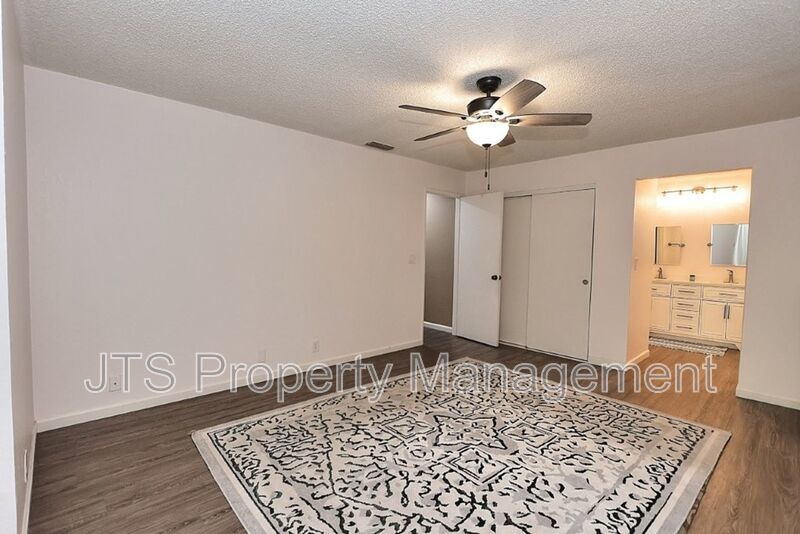 Beautiful Crosswoods community townhome for rent! property image