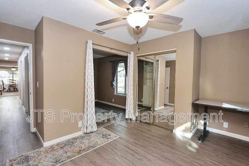 Beautiful Crosswoods community townhome for rent! property image