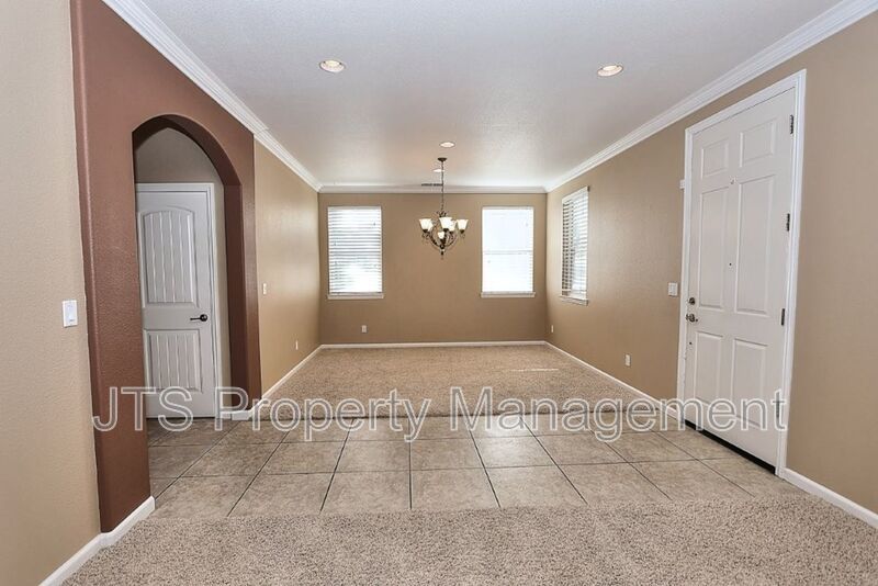 Large Home in Park Setting in West Roseville for Rent! property image