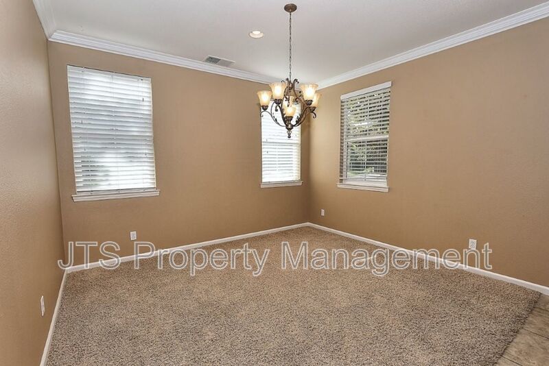 Large Home in Park Setting in West Roseville for Rent! property image