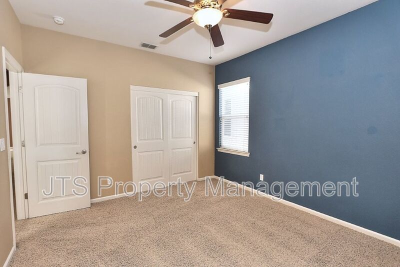 Large Home in Park Setting in West Roseville for Rent! property image