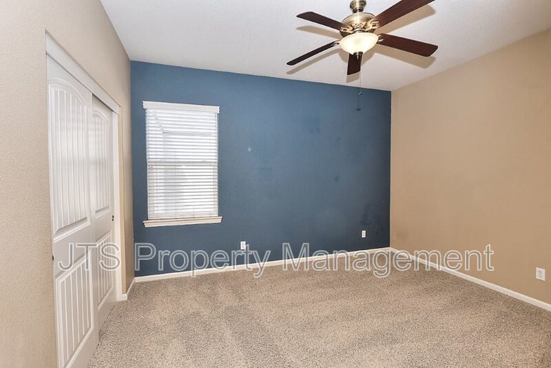 Large Home in Park Setting in West Roseville for Rent! property image